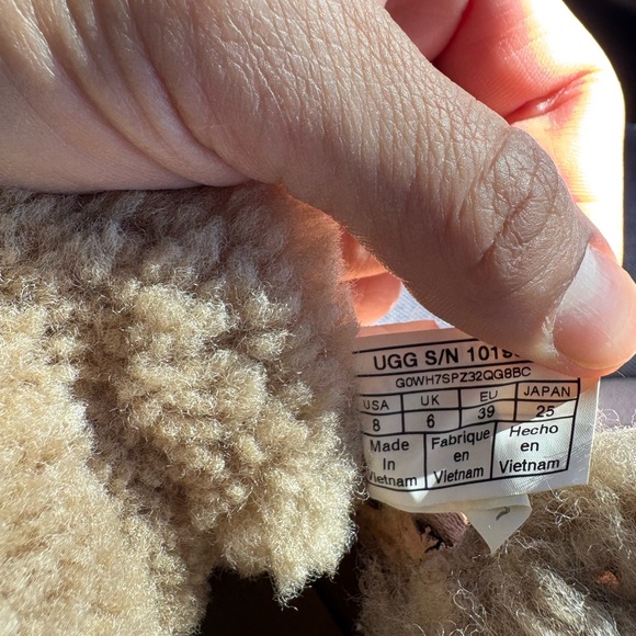 UGG Brown Women's Winter Boots - Picture 7 of 8